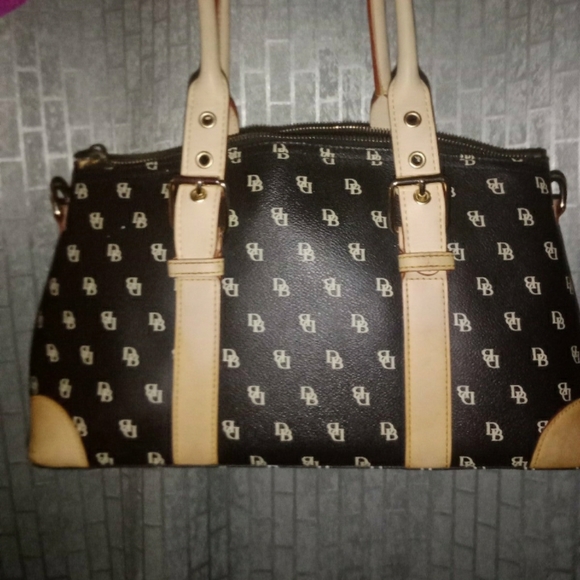 Dooney and Bourke Black & Tan Domed Leather Satchel Logo - Picture 7 of 16